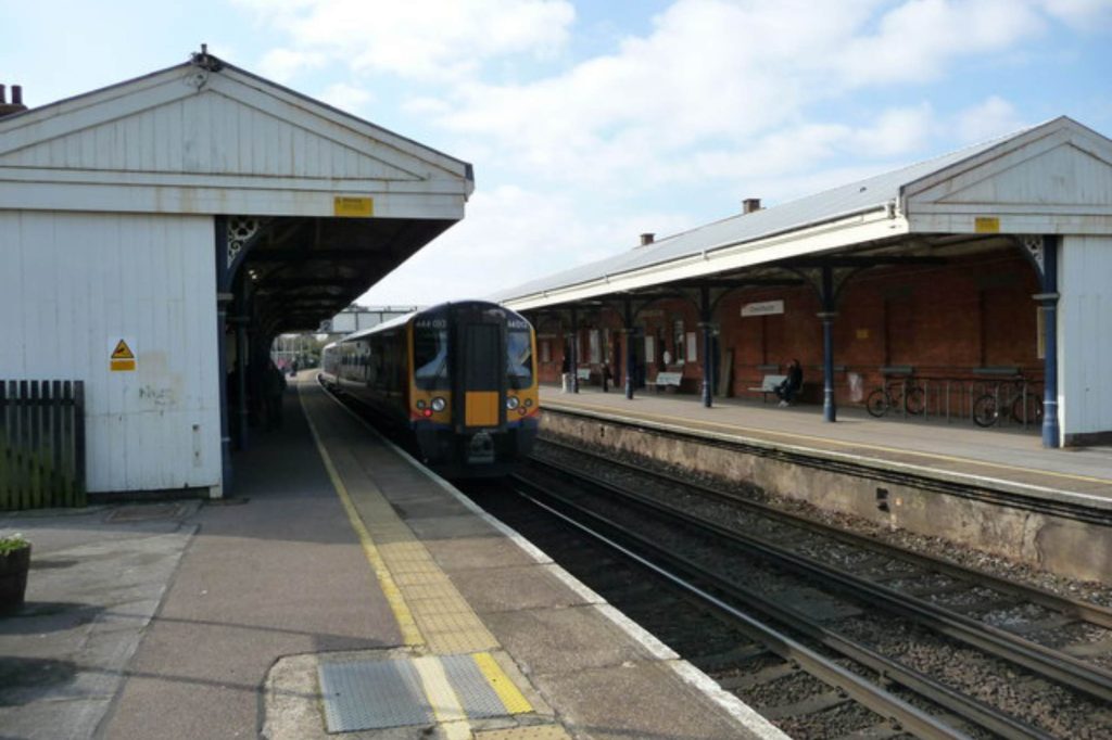 Christchurch Station, Train from London