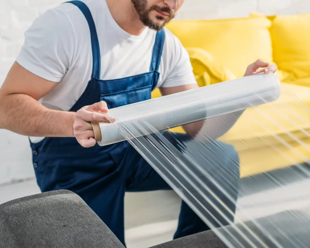 Moving-service-wrapping-furniture Moving-service-wrapping-furniture