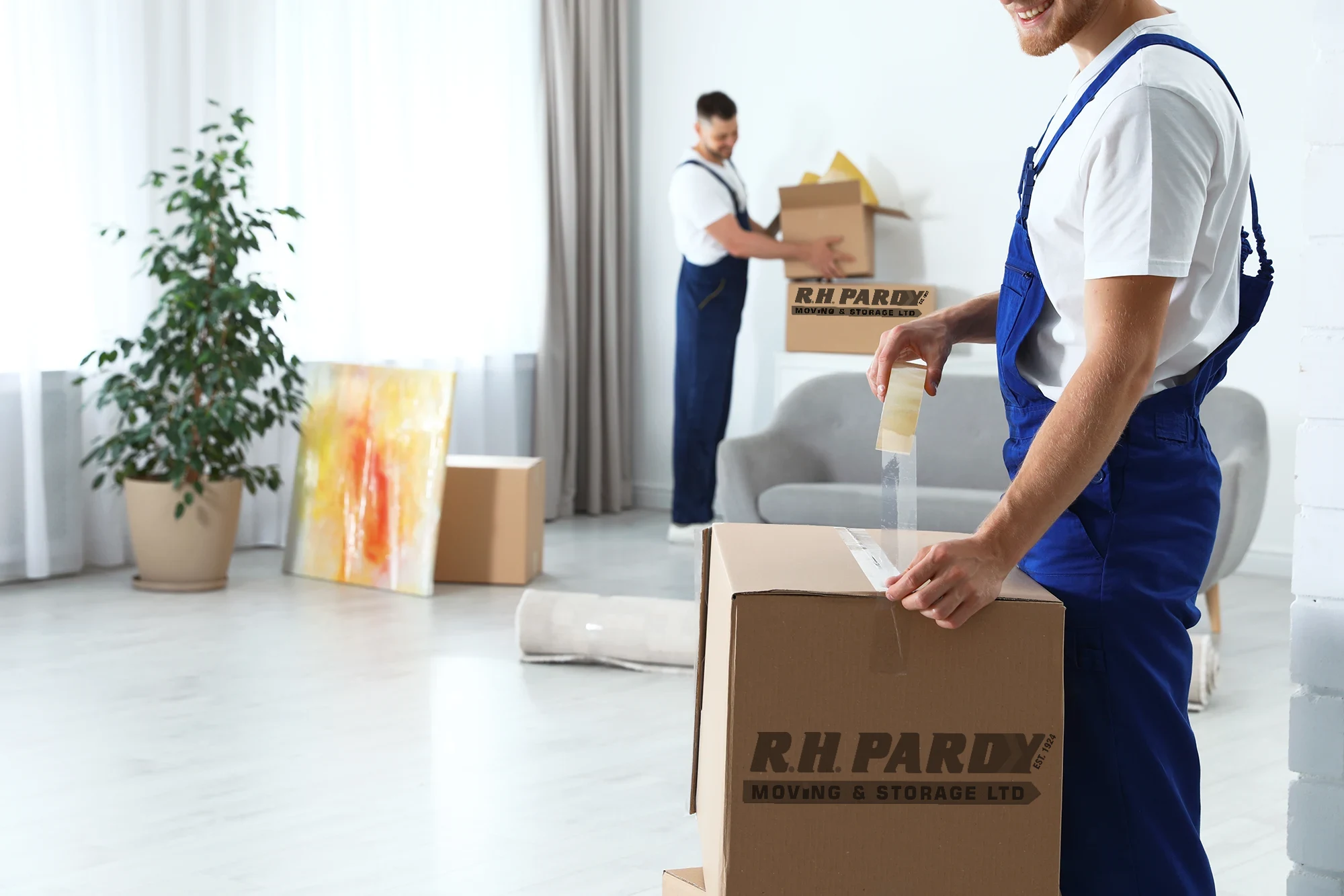 Moving-service-packing-furniture-logo