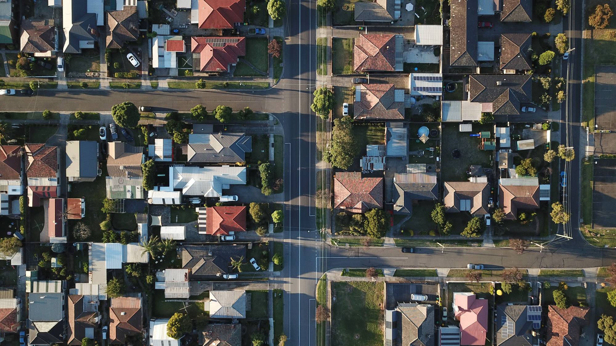 You are currently viewing Who to Inform When Moving Home