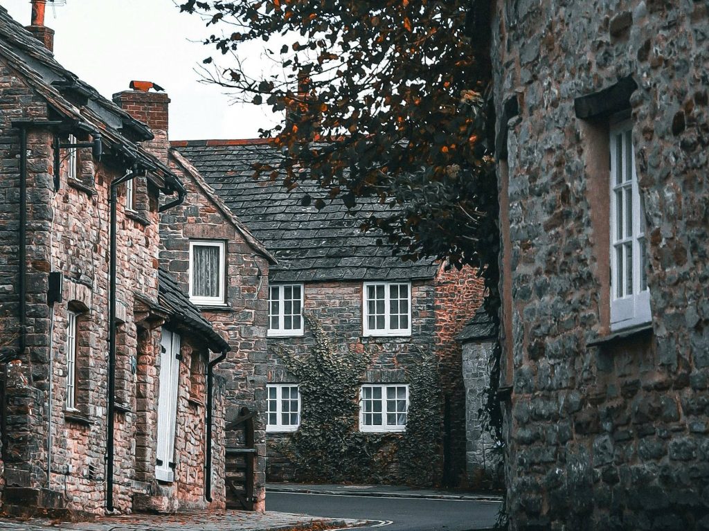 6 Prettiest Villages to Live in Dorset