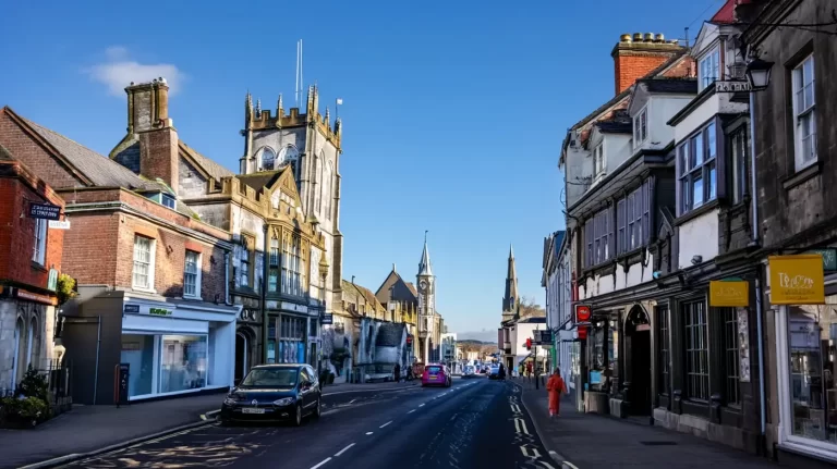 Read more about the article Living in Dorchester – 11 Amazing Reasons to Move Here