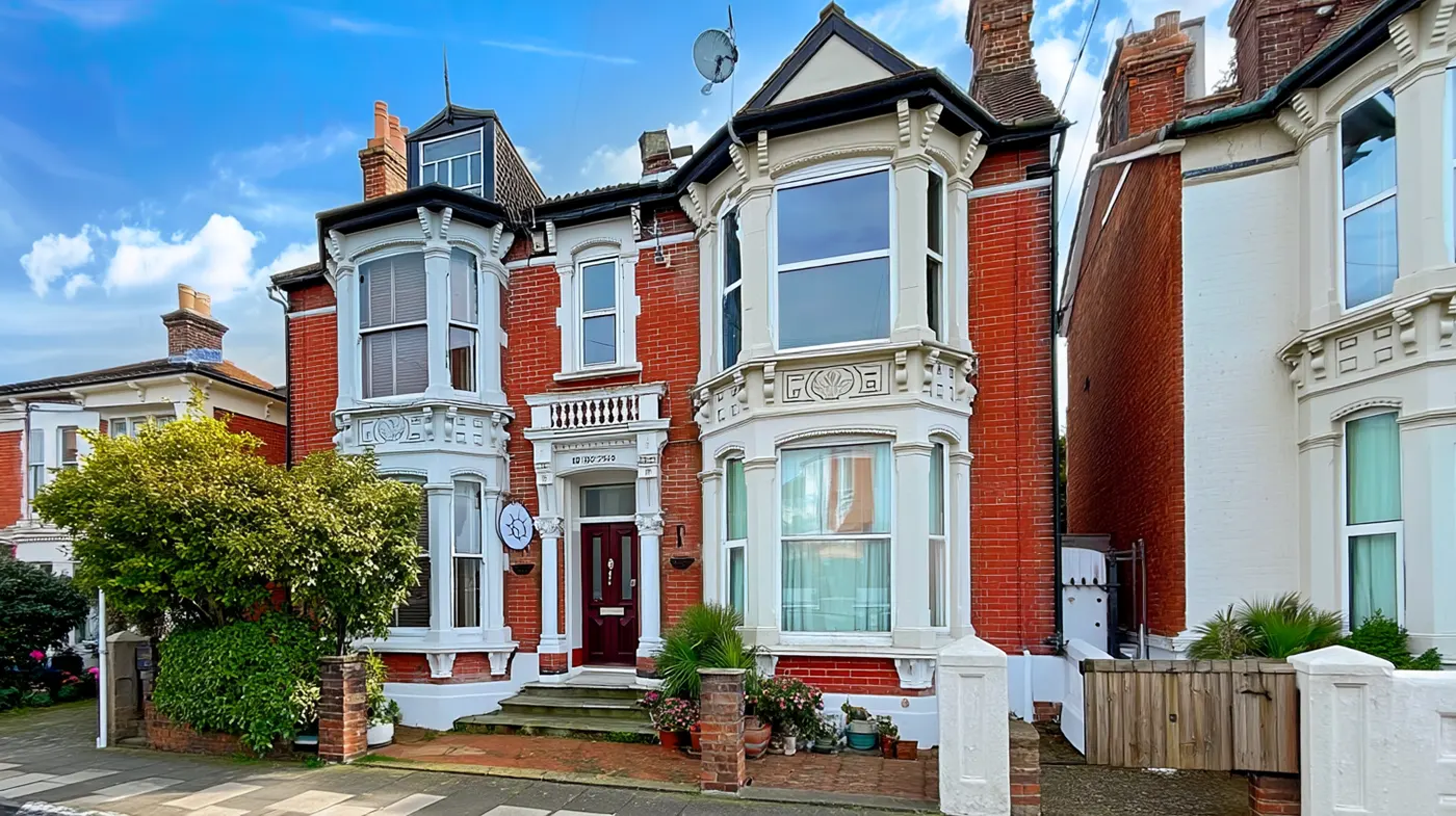 Moving House and Council Tax in 2025 – A Complete Guide for Dorset Movers