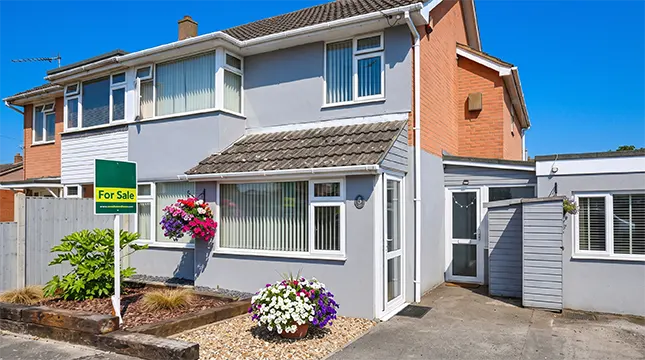 Property Prices in Mudeford