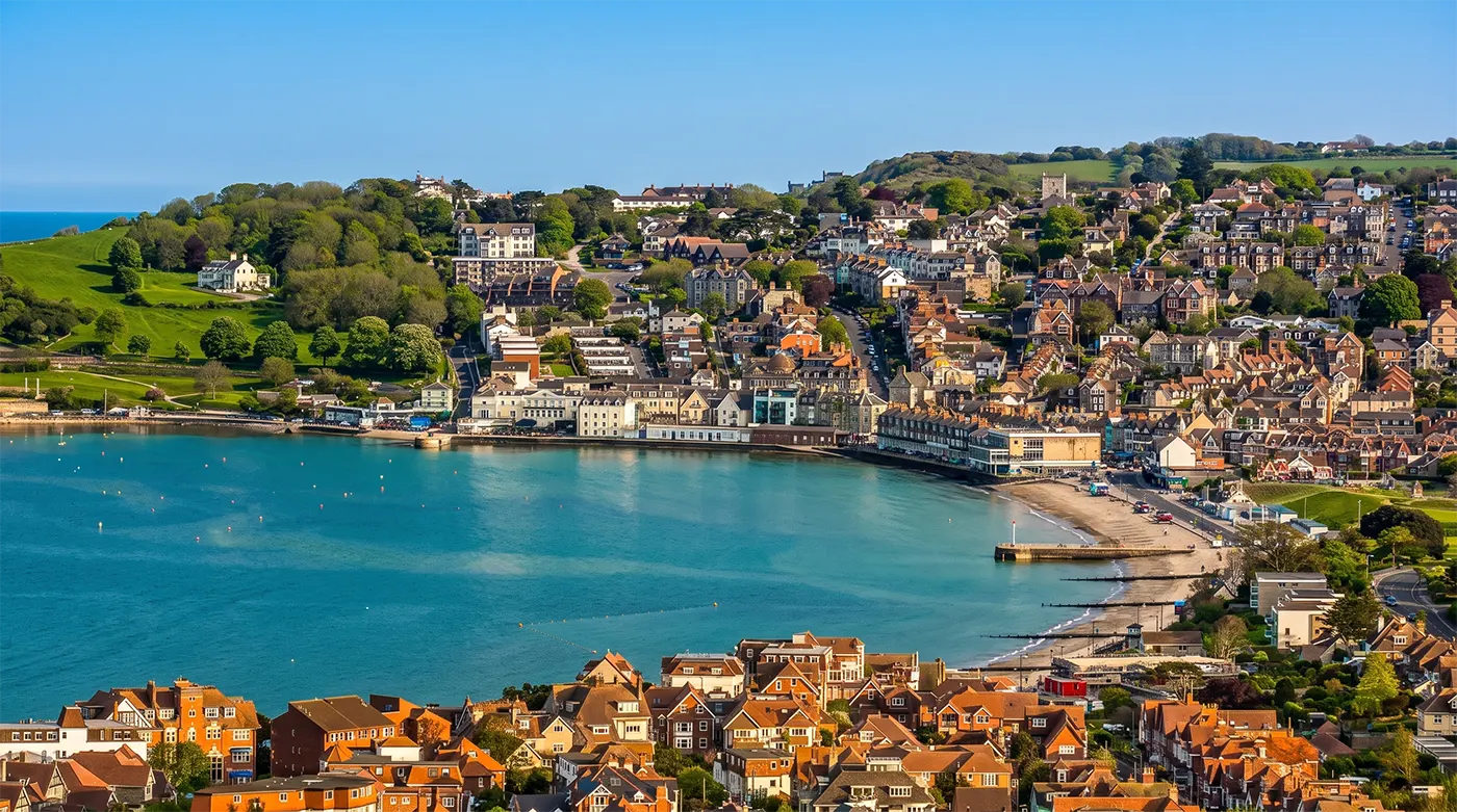 Removals in Swanage: How to Move To or From This Jurassic Coast Town (2026)